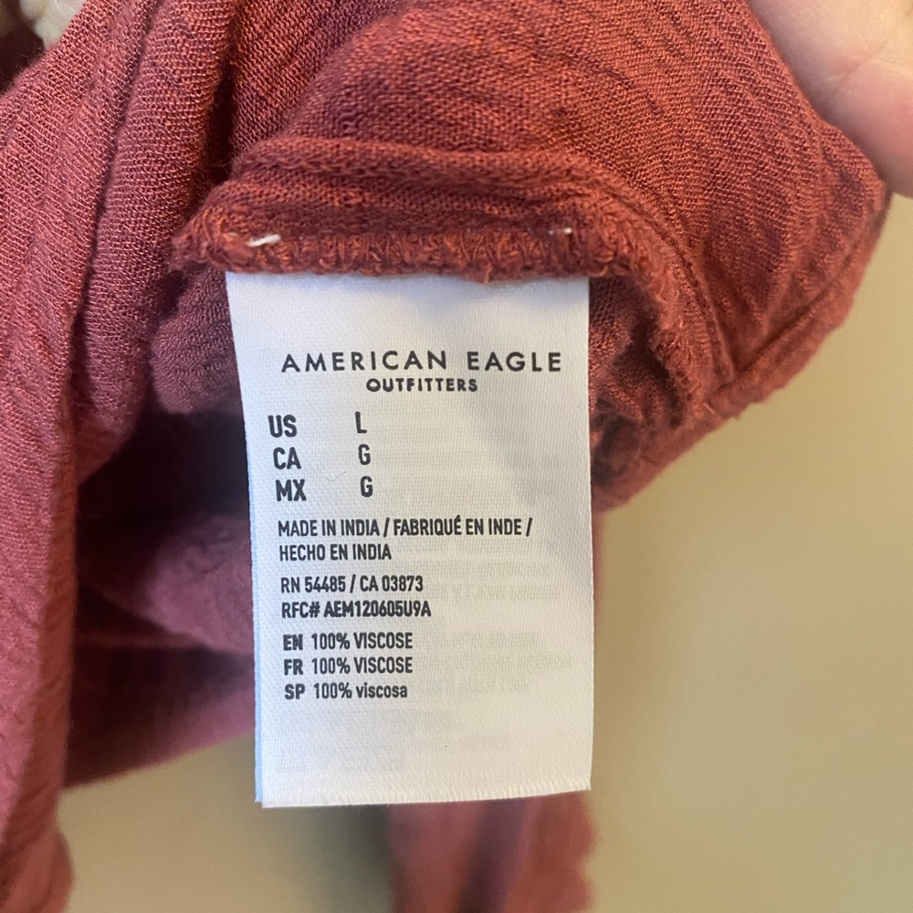 American Eagle Cropped Tie Button Up Blouse - Picture 8 of 10